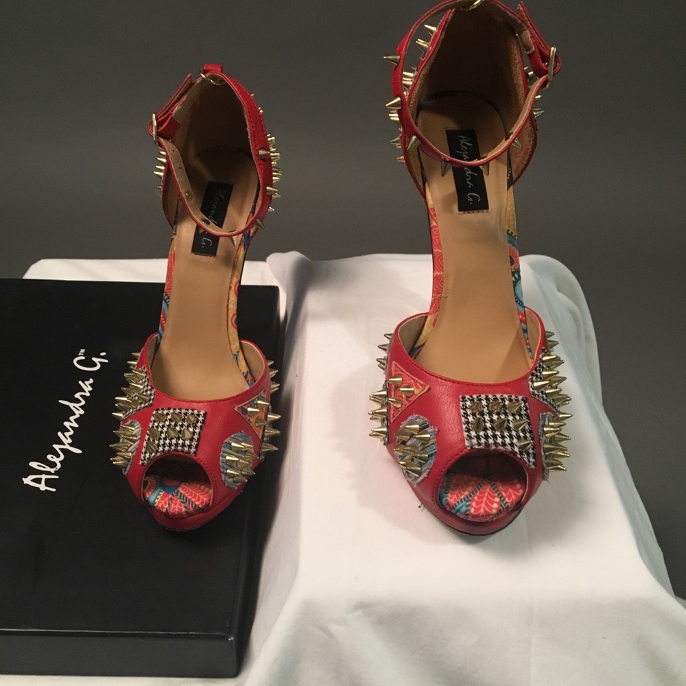 Alejandra G Ventura size 38